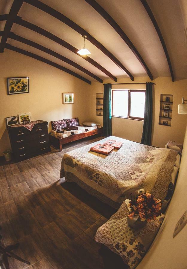 Hostel Serena ซาไมปาตา ภายนอก รูปภาพ